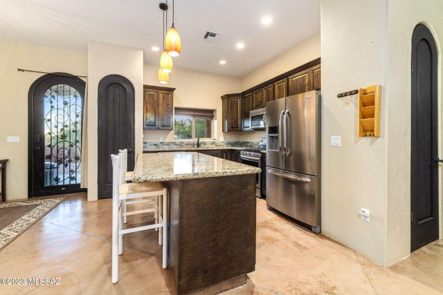 5670 W Triangle X Place, Tucson, AZ 85713