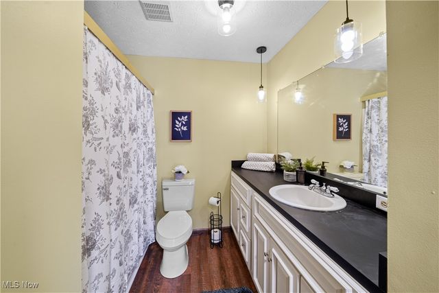 1041 Fronek Drive, Streetsboro, OH 44241