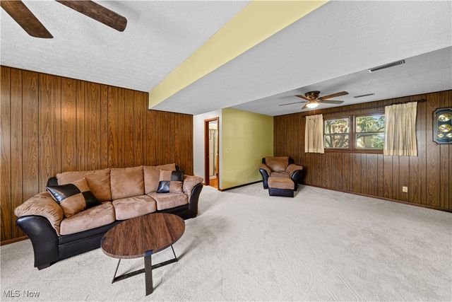 1041 Fronek Drive, Streetsboro, OH 44241