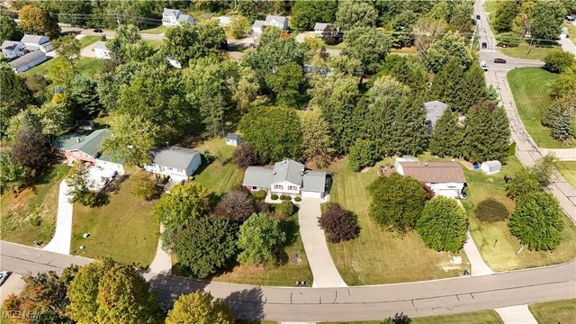 1041 Fronek Drive, Streetsboro, OH 44241