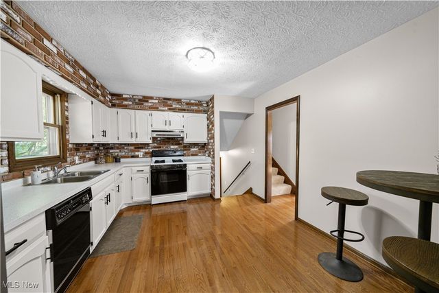 1041 Fronek Drive, Streetsboro, OH 44241