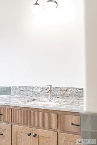 601 Sequoia Ct, Shelley, ID 83274