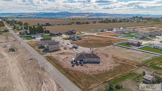 601 Sequoia Ct, Shelley, ID 83274