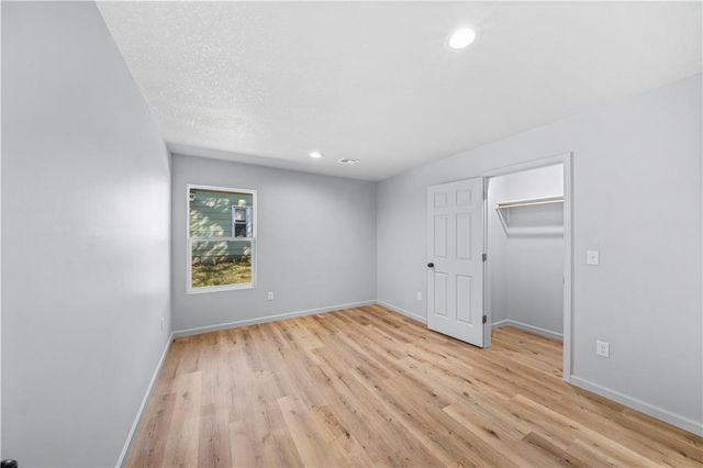 520 W Hunter Street, Nevada, MO 64772