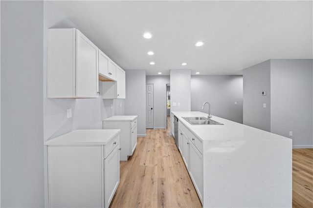 520 W Hunter Street, Nevada, MO 64772