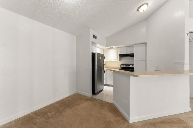 4532 COMMANDER DRIVE 2133, Orlando, FL 32822