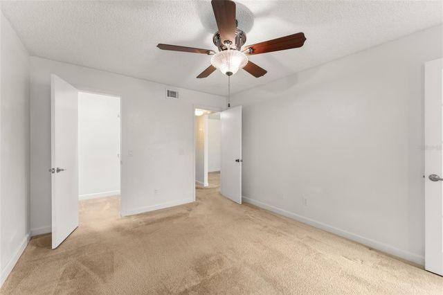 4532 COMMANDER DRIVE 2133, Orlando, FL 32822