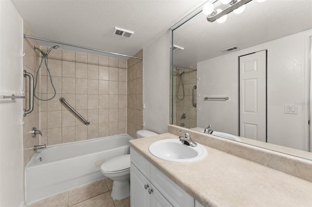 4532 COMMANDER DRIVE 2133, Orlando, FL 32822