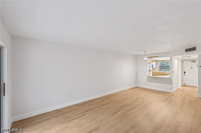 499 Forest Lakes BLVD 305, Naples, FL 34105