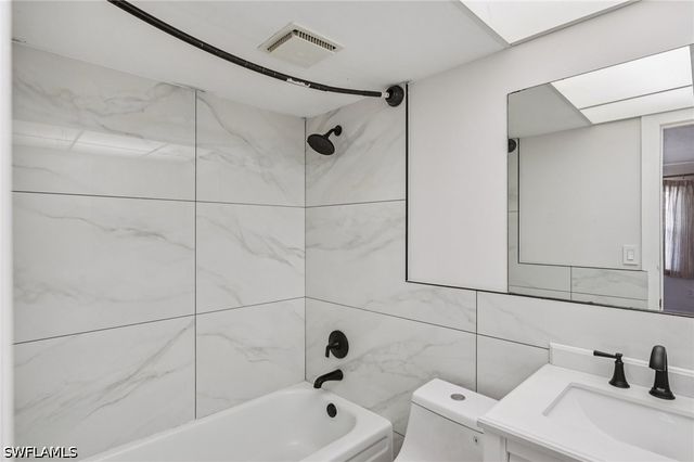 499 Forest Lakes BLVD 305, Naples, FL 34105