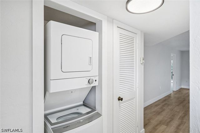 499 Forest Lakes BLVD 305, Naples, FL 34105