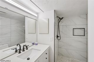 499 Forest Lakes BLVD 305, Naples, FL 34105