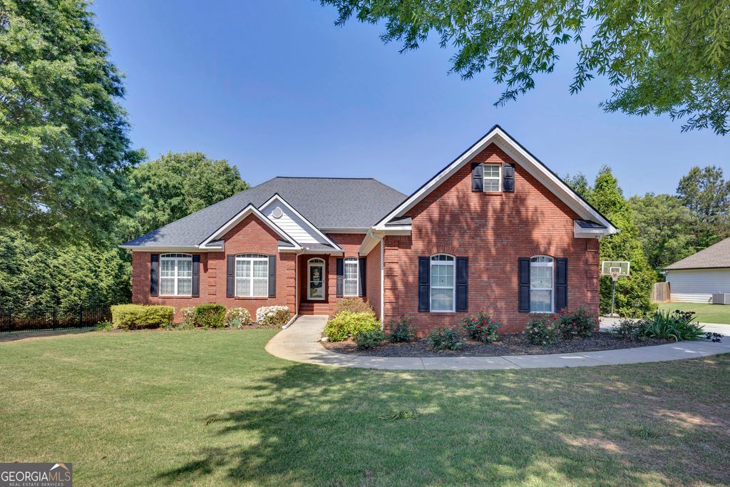 135 Rose Creek Drive, Covington, GA 30014
