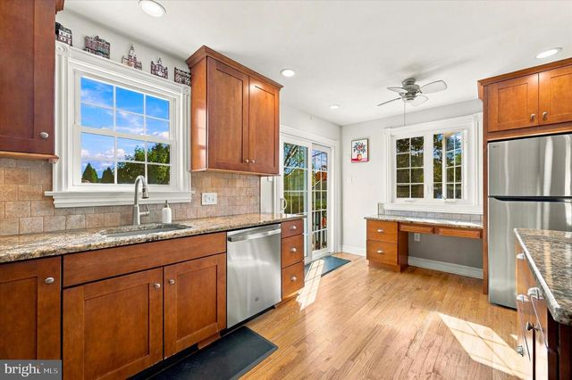 200 N SYLVANIA AVE, Jenkintown, PA 19046