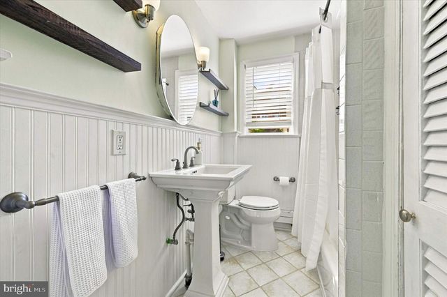 200 N SYLVANIA AVE, Jenkintown, PA 19046