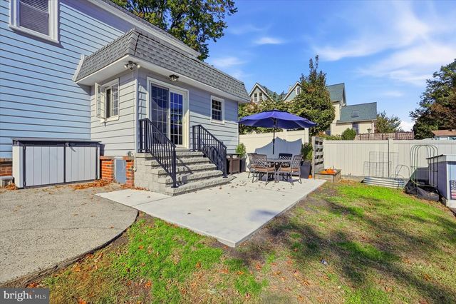 200 N SYLVANIA AVE, Jenkintown, PA 19046