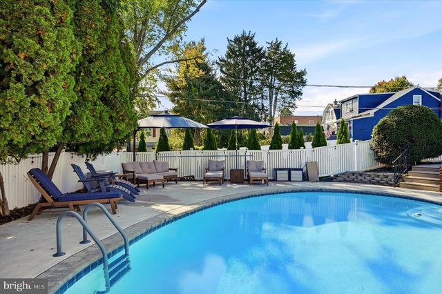 200 N SYLVANIA AVE, Jenkintown, PA 19046