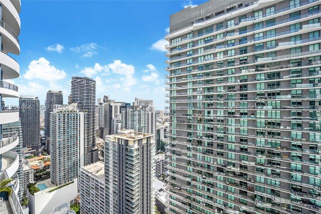 60 SW 13 ST 4208, Miami, FL 33130