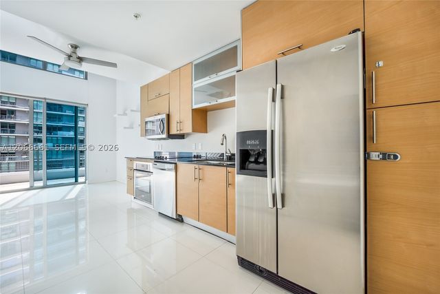 60 SW 13 ST 4208, Miami, FL 33130
