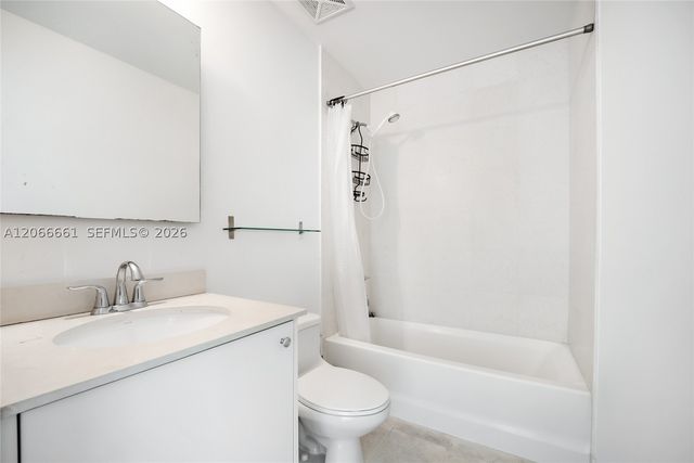 60 SW 13 ST 4208, Miami, FL 33130