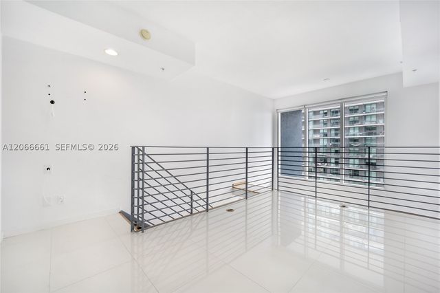 60 SW 13 ST 4208, Miami, FL 33130