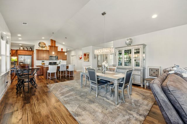 4833 Hathaway Drive, Medford, OR 97504