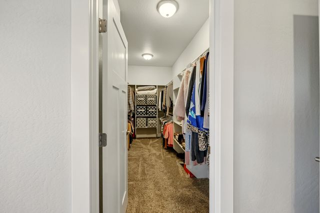 4833 Hathaway Drive, Medford, OR 97504