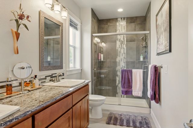 4833 Hathaway Drive, Medford, OR 97504