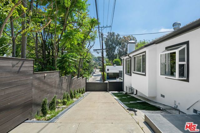 3959 Tropical Drive, Studio City (los Angeles), CA 91604