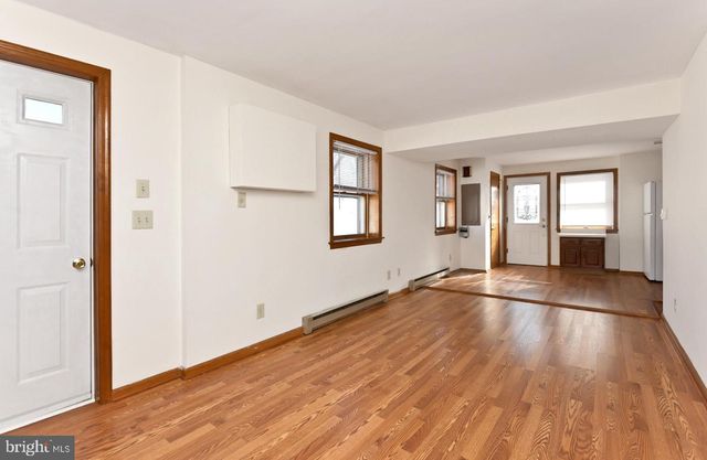 35 CARL SANDBURG DR, Hamilton, NJ 08690