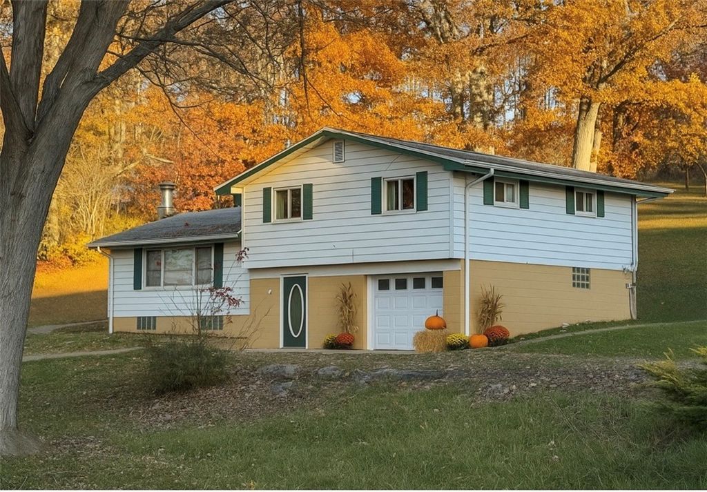 464 State Route 1027, Boggs Twp, PA 16201