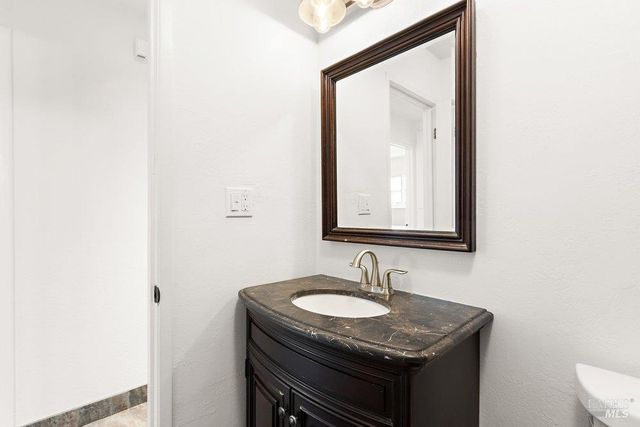 455 W M St, Benicia, CA 94510