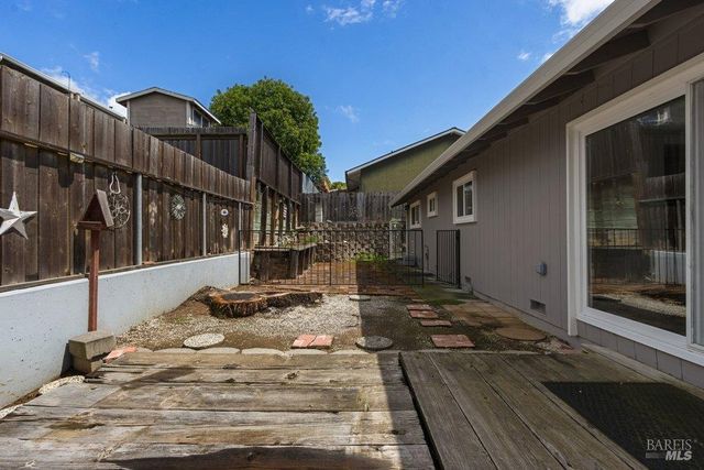 455 W M St, Benicia, CA 94510