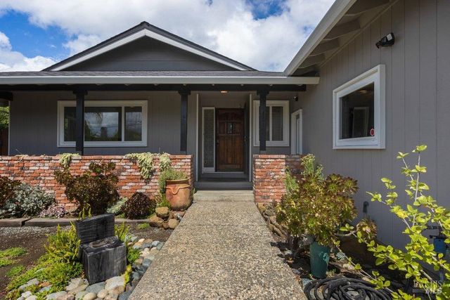 455 W M St, Benicia, CA 94510