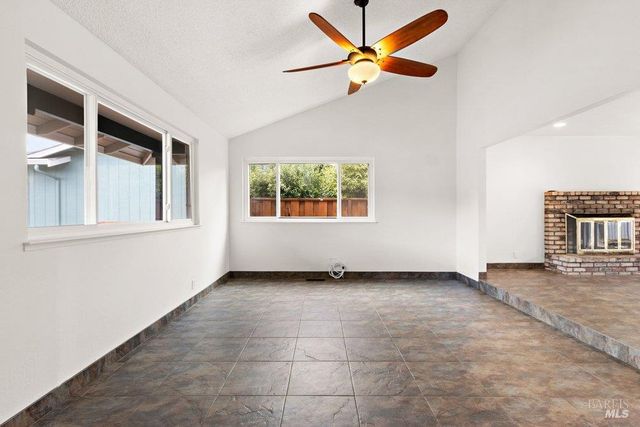 455 W M St, Benicia, CA 94510