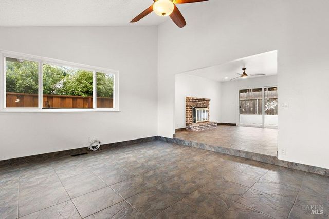 455 W M St, Benicia, CA 94510