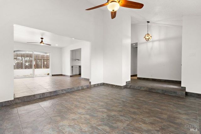 455 W M St, Benicia, CA 94510