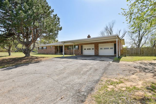 3042 State Hwy 48, Mannford, OK 74044
