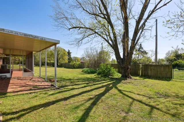 3042 State Hwy 48, Mannford, OK 74044