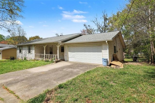 120 Carriage Circle, Stockbridge, GA 30281