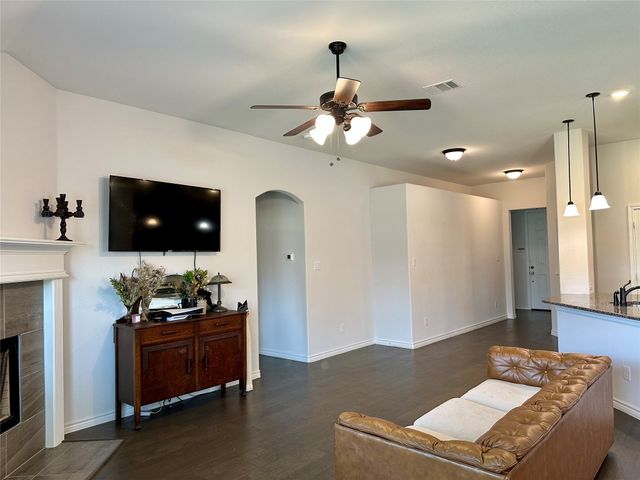 4228 Ambergate Drive, Fort Worth, TX 76036