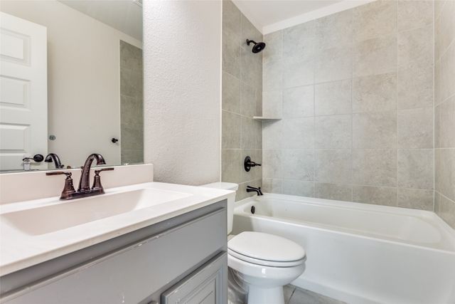 4228 Ambergate Drive, Fort Worth, TX 76036