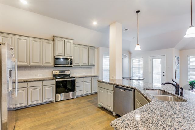 4228 Ambergate Drive, Fort Worth, TX 76036