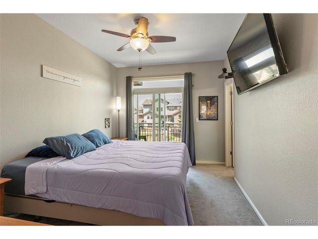 18727 E Yale Cir D, Aurora, CO 80013