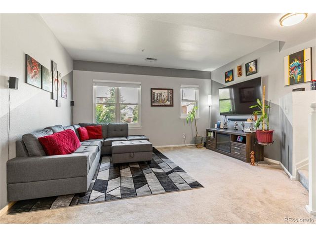 18727 E Yale Cir D, Aurora, CO 80013
