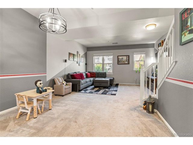18727 E Yale Cir D, Aurora, CO 80013