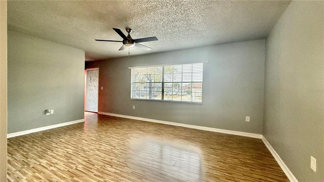 2744 MIDDLE STREET, Orlando, FL 32807