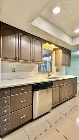 2744 MIDDLE STREET, Orlando, FL 32807