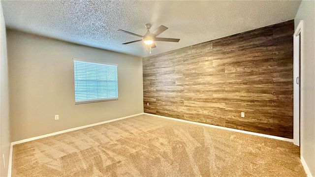 2744 MIDDLE STREET, Orlando, FL 32807