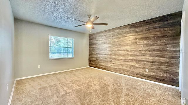 2744 MIDDLE STREET, Orlando, FL 32807